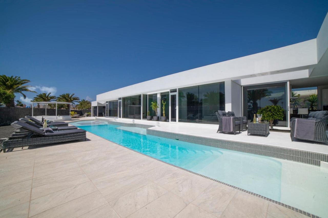 Valhalla Villa Playa Blanca  Luaran gambar