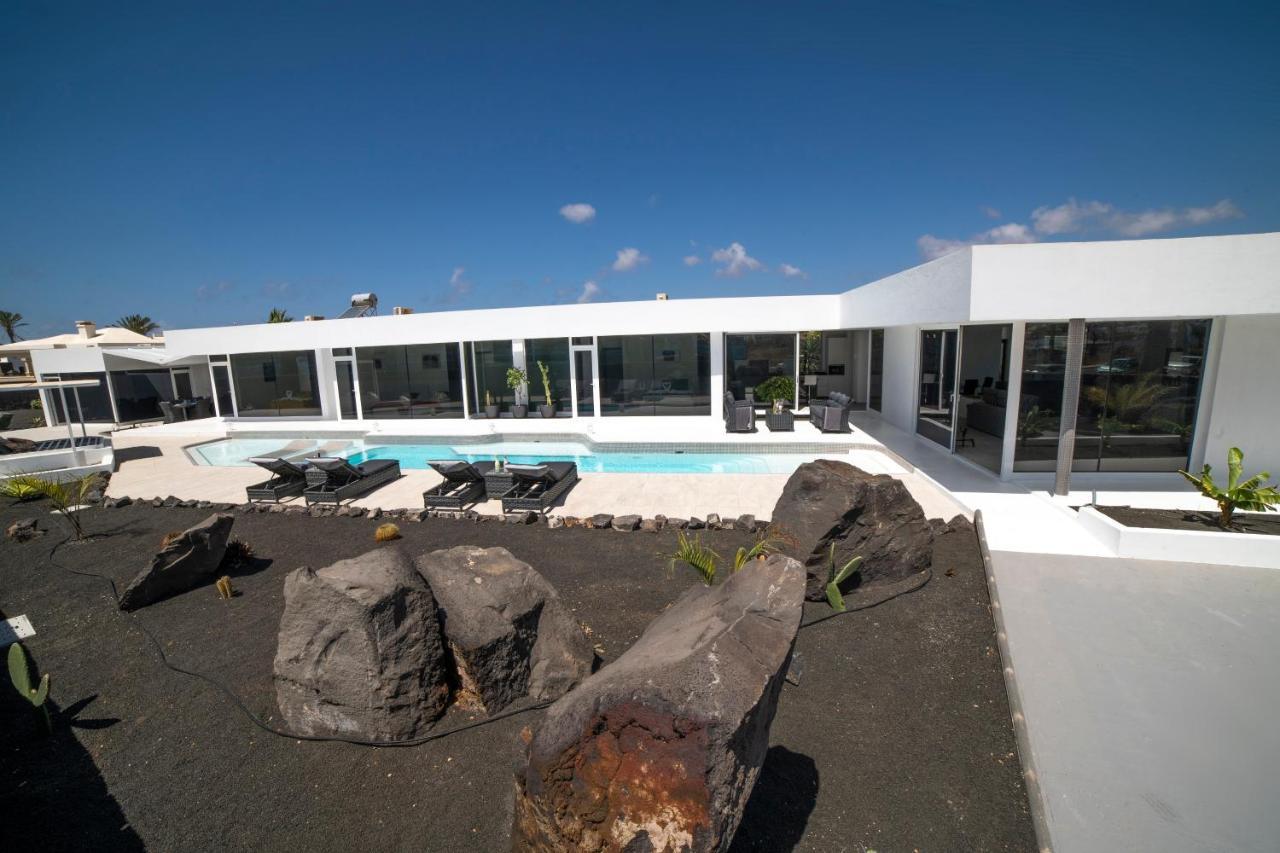 Valhalla Villa Playa Blanca  Luaran gambar