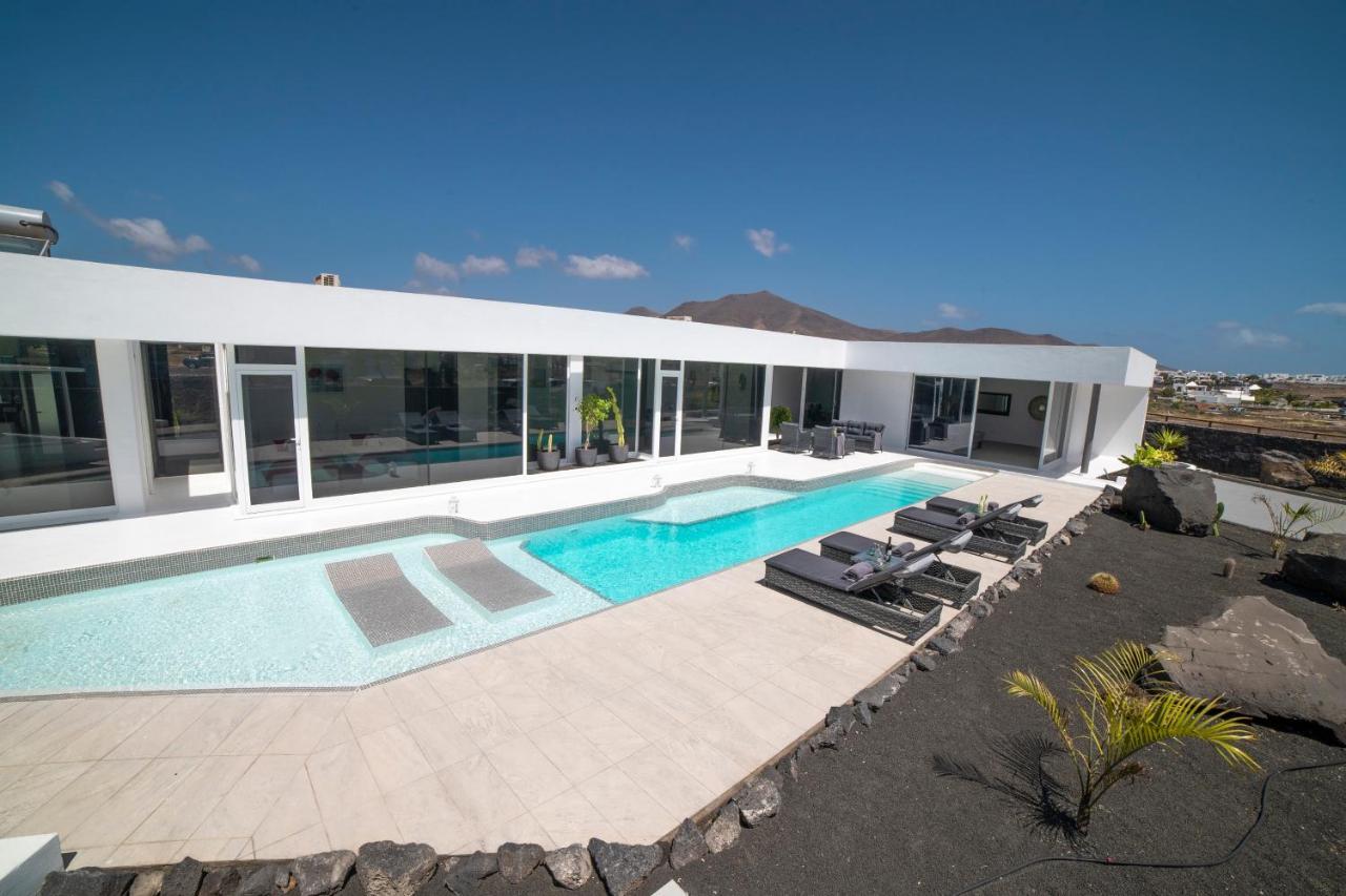 Valhalla Villa Playa Blanca  Luaran gambar