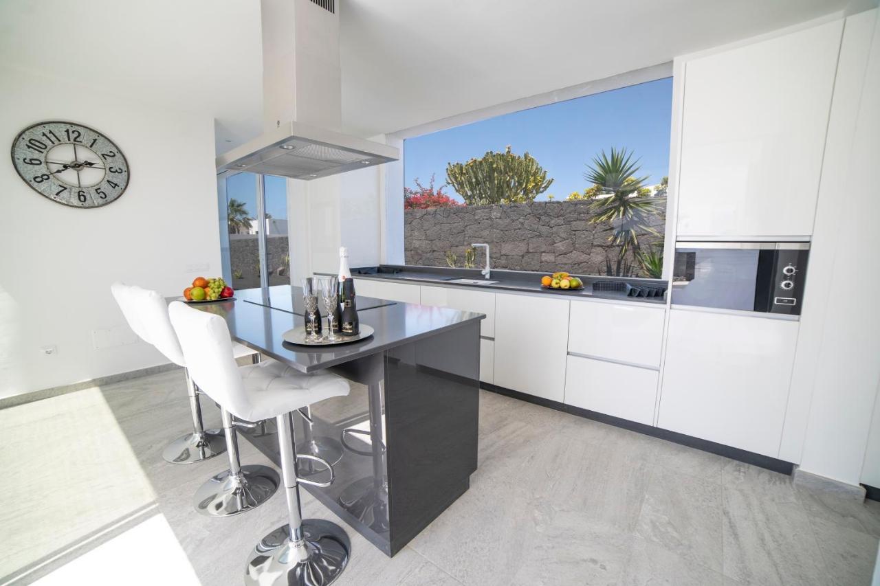 Valhalla Villa Playa Blanca  Luaran gambar